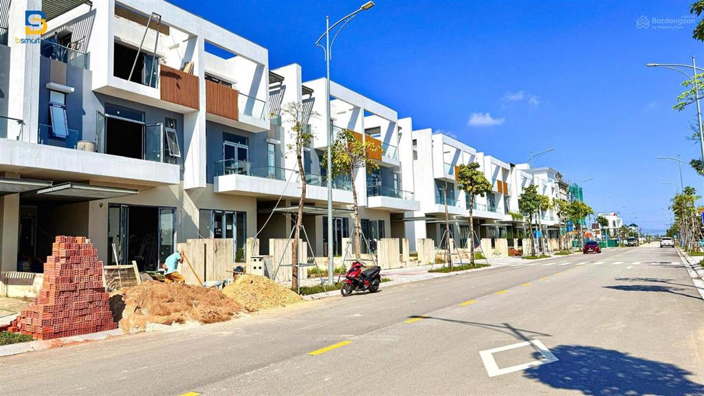 Nhà 3 tầng gần đường hoàng quốc việt, trung tâm tp huế dọn vào ở và kinh doanh liền