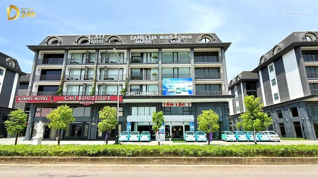 Giá 13tỷ6 nhà mt căn góc 2 mặt tiền đường đại lộ võ nguyên giáp 100m đối diện siêu thị aeon huế