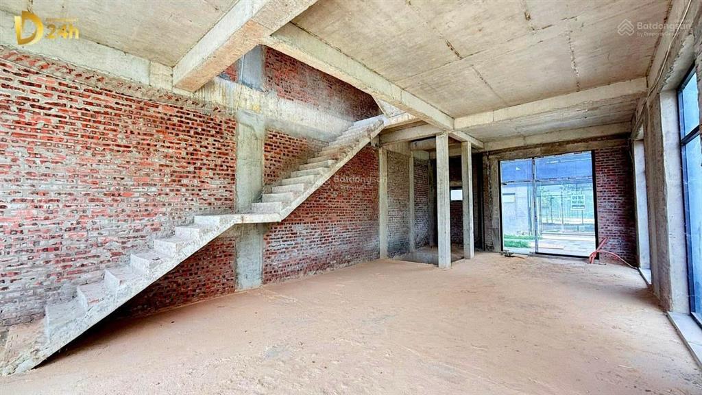 Giá 13tỷ6 nhà mt căn góc 2 mặt tiền đường đại lộ võ nguyên giáp 100m đối diện siêu thị aeon huế