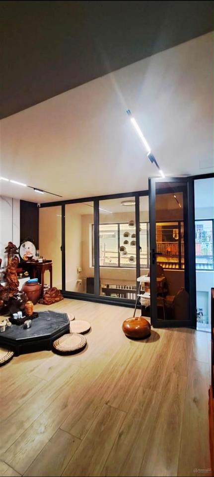 Nhà mới đẹp đón tết, thoại ngọc hầu, tân phú 6tầng mới đẹp, ngang 5m, hẻm xe hơi, gần mặt tiền