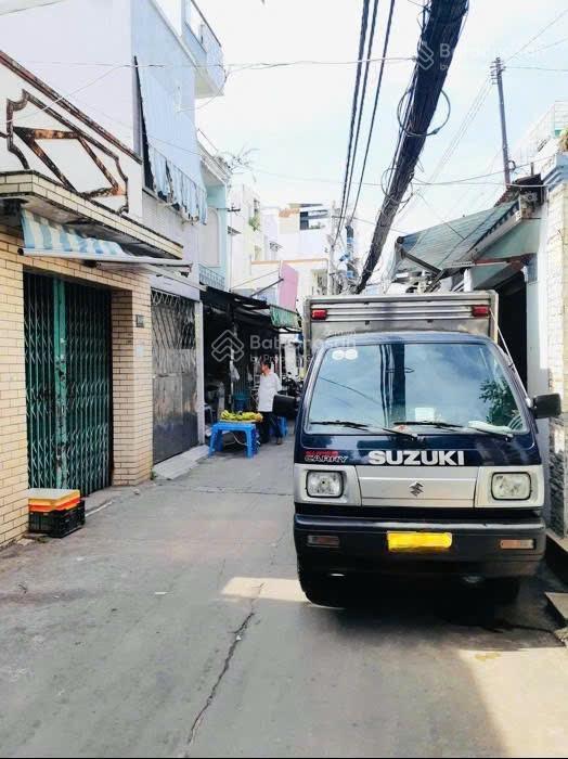 Quận 6 hẻm ô tô 1 sẹc 70m2 không quy hoạch cấp 4, tiện xây mới chỉ 4,95 tỷ