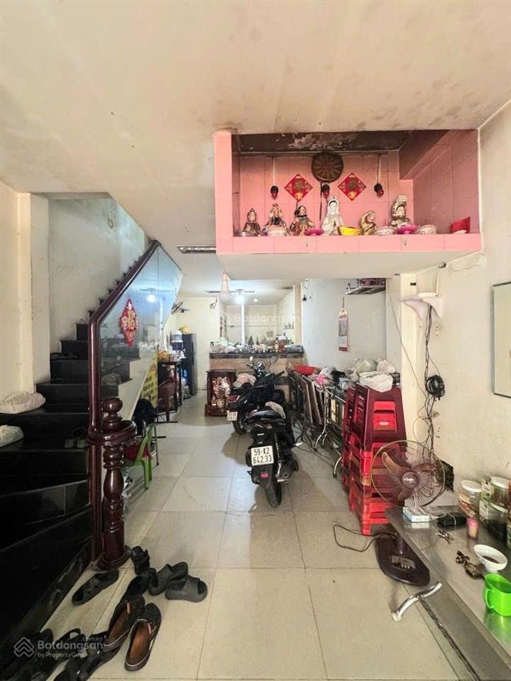 Bán nhà hẻm kinh doanh sầm uất đường lê quang sung. sát bến xe chợ lớn 3,8x13m 3 tầng chỉ 7,5 tỷ