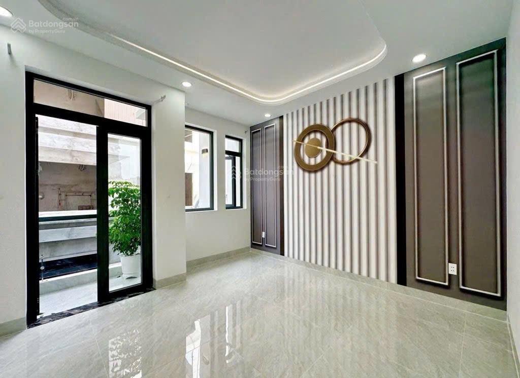 Bán nhà mới xây 5 tầng có thang máy ngay an dương vương 72m2. có nội thất cơ bản 8.1 tỷ
