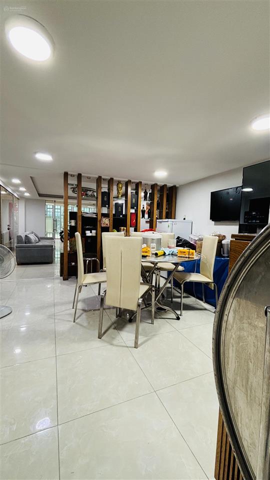 Bán nhà mặt tiền kinh doanh ngay chợ vải quận 5, 2 tầng 5,5x19.5m khu kd sầm uất 26.x tỷ tl