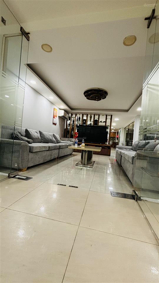 Bán nhà mặt tiền kinh doanh ngay chợ vải quận 5, 2 tầng 5,5x19.5m khu kd sầm uất 26.x tỷ tl