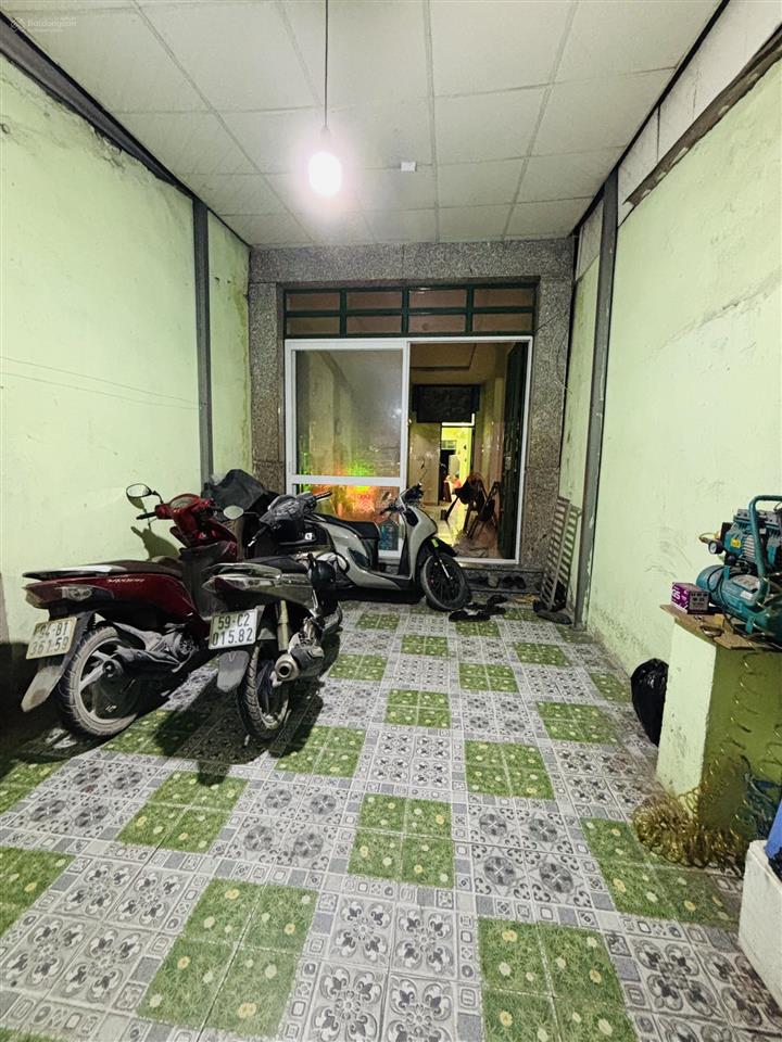 Bán nhà mặt phố tại dương cát lợi, nhà bè, 8 tỷ vnd, 100m2, hàng hiếm!