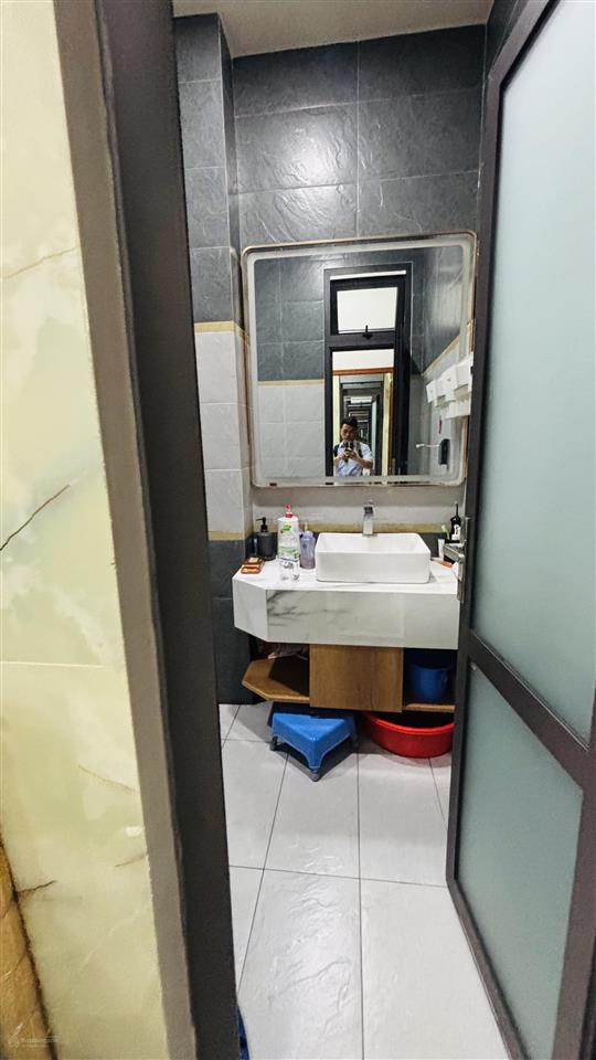 Mặt tiền kinh doanh phường chợ lớn quận 5  5 tầng 4x22m có thang máy chỉ 30.x tỷ