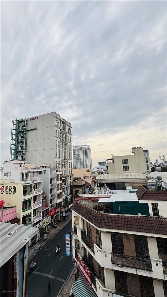 Mặt tiền kinh doanh phường chợ lớn quận 5  5 tầng 4x22m có thang máy chỉ 30.x tỷ