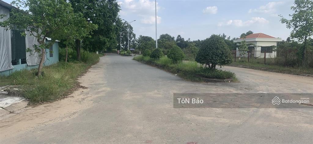 Cần bán lô đất 129m² (6x21,5m)  trong vĩnh phú 1  đường nhựa  kdc bàn cờ  đường lớn có vỉa hè
