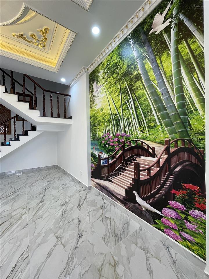 Chính chủ gửi bán căn nhà 1 trệt 3 lầu có 4 phòng ngủ 1 phòng thờ diện tích 83m2 ngang 5m dài 16.5m