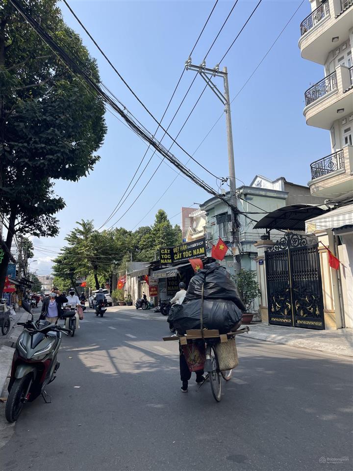 Chính chủ gửi bán lô đất góc 2 mặt tiền nguyễn tuyễn phường bình trưng tây quận 2