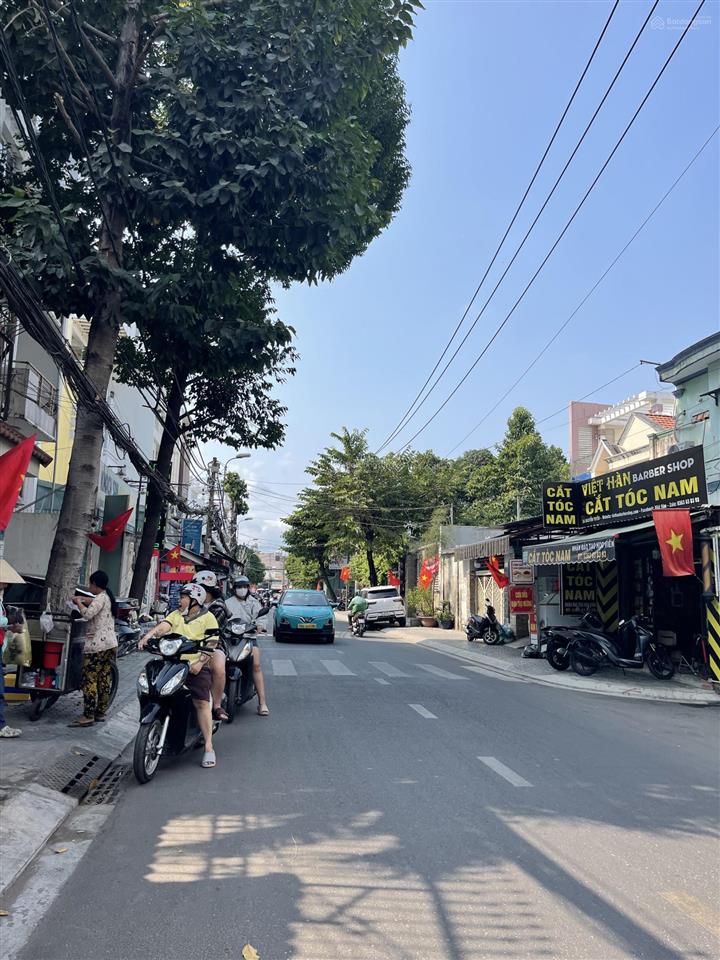 Chính chủ gửi bán lô đất góc 2 mặt tiền nguyễn tuyễn phường bình trưng tây quận 2