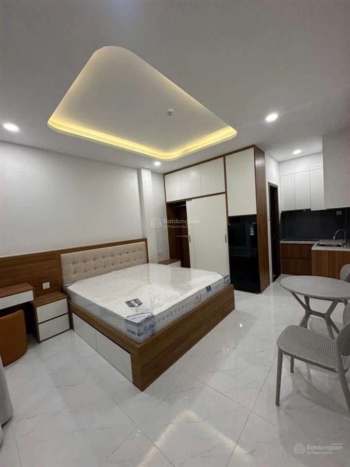 Chính chủ gửi bán căn nhà căn hộ dịch vụ dt.120m ngang 5m dài 24m gồm 1 trệt 3 lầu +sân thượng c