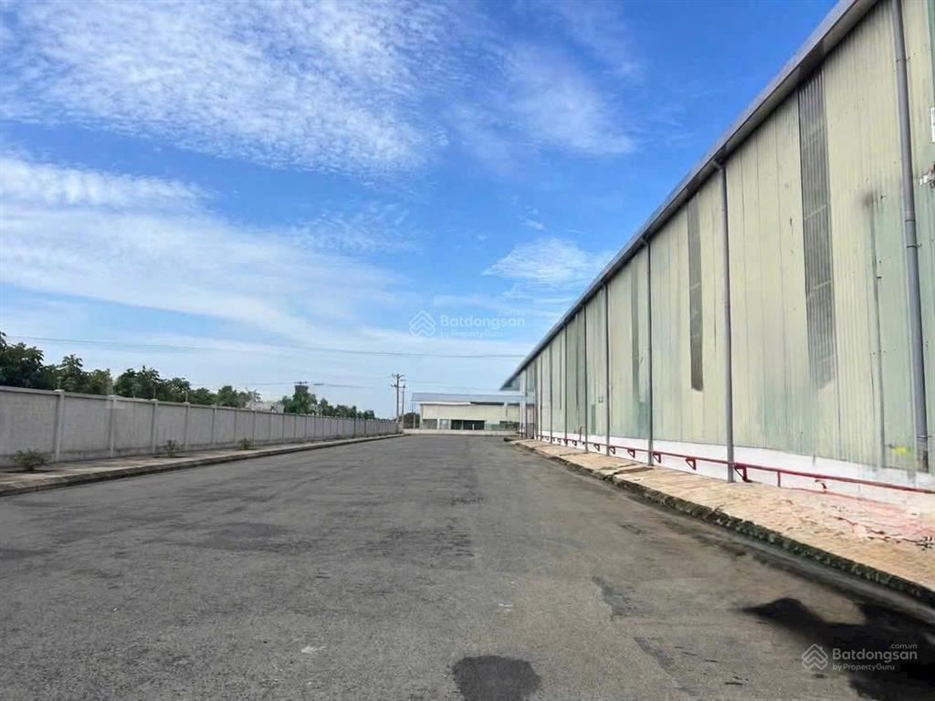 Cho thuê tổng kho container 7.220m2 kcn trà nóc, cần thơ  mặt tiền 112m, pccc tự động