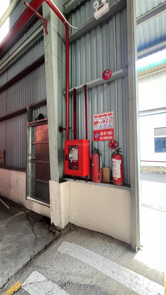 Cho thuê kho 2.112,48m2 tại kcn trà nóc  điện 3 pha, pccc vách tường