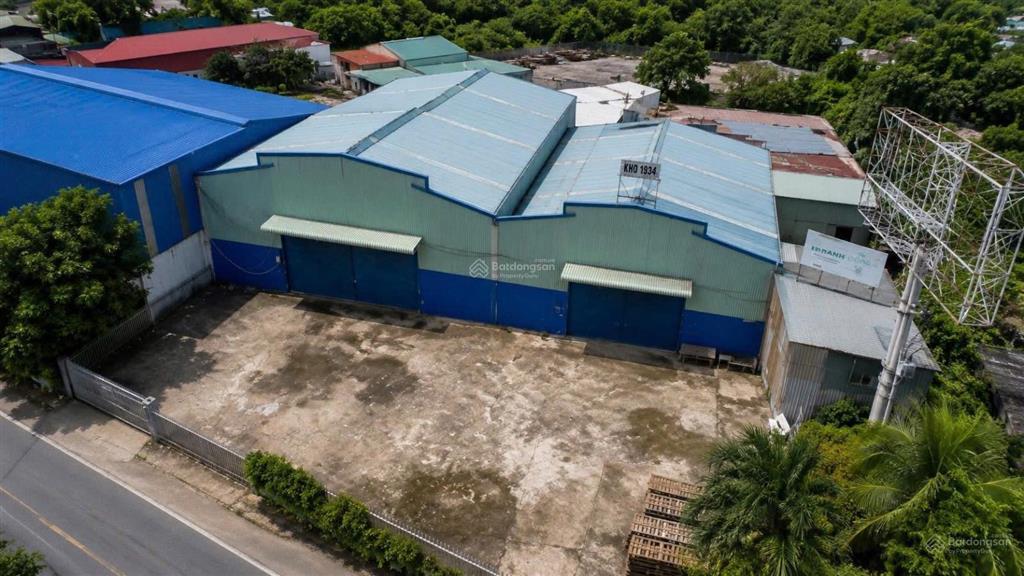 Cho thuê kho bãi 1.100m2 mặt tiền quốc lộ 1a hưng phú sân riêng, điện 3 pha, chỉ 66 triệu/tháng