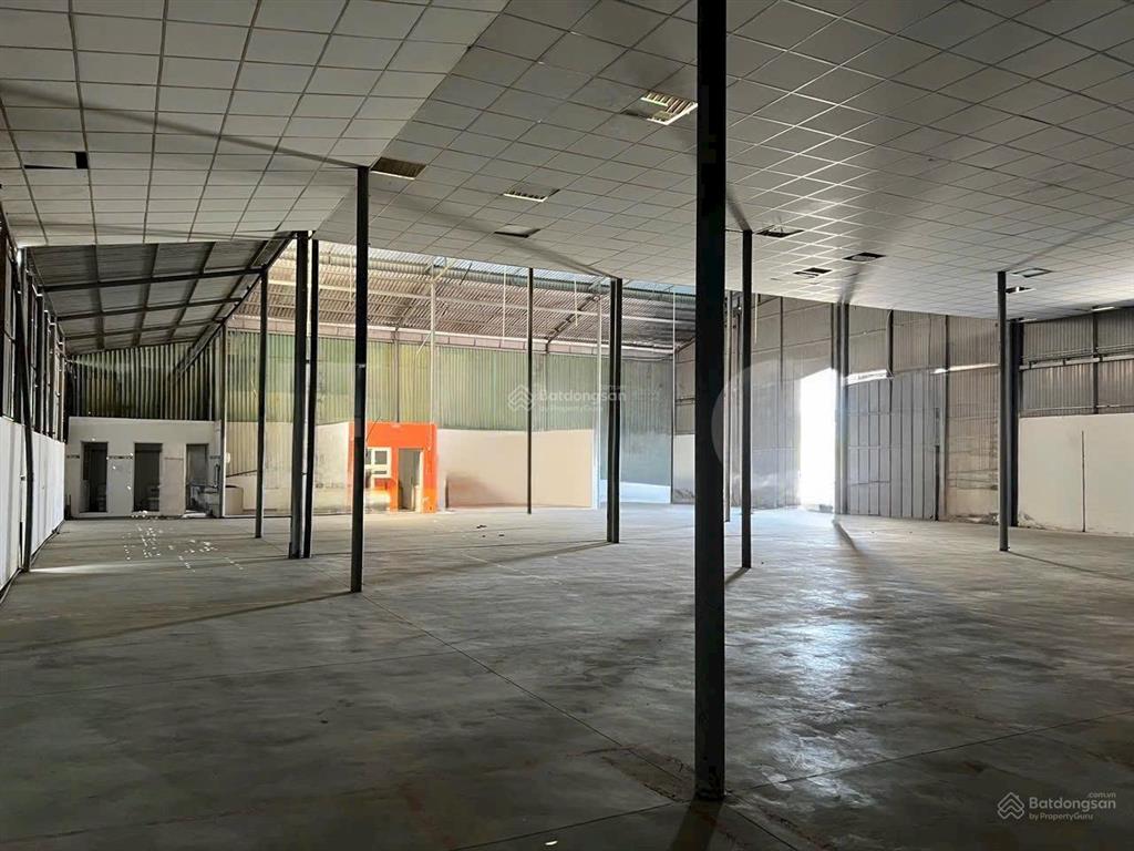 Cho thuê kho bãi 1.100m2 mặt tiền quốc lộ 1a hưng phú sân riêng, điện 3 pha, chỉ 66 triệu/tháng