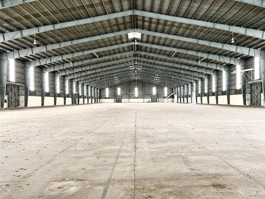 Cho thuê kho xưởng skc 100% dt 6.700m2 thốt nốt, cần thơ  đường container 24/7