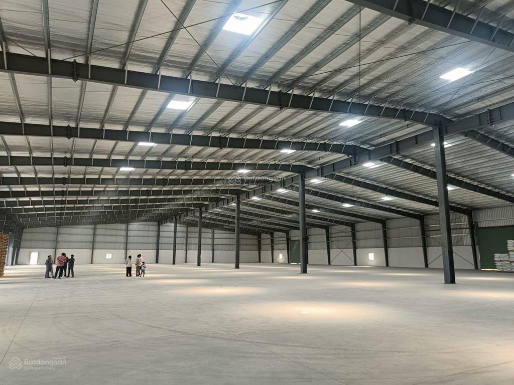 Cho thuê kho xưởng 2.000m2 mặt tiền ql1a vĩnh long  gần cầu cần thơ, pccc tự động