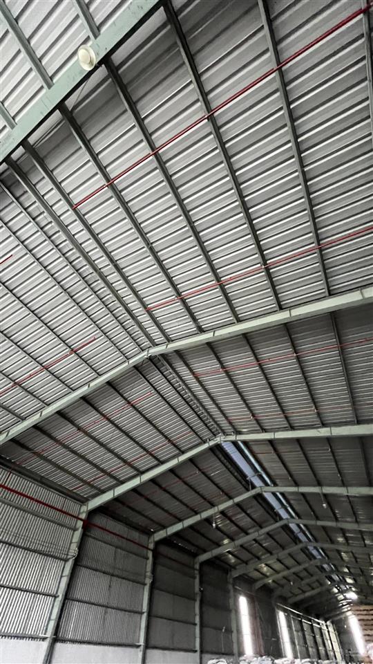 Cho thuê kho 1700m2, pháp lý skc, trang bị pccc tự động, trạm điện 3 pha