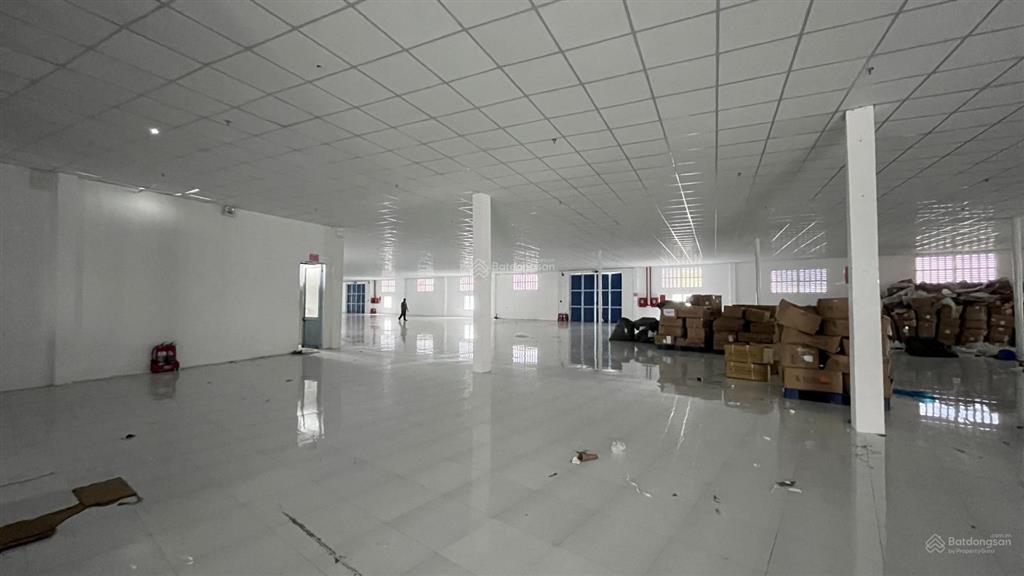 Thuê kho skc 2000m2 ql1a vĩnh long pccc tự động, điện 250kva, xe container 24/7, giá 60k/m2