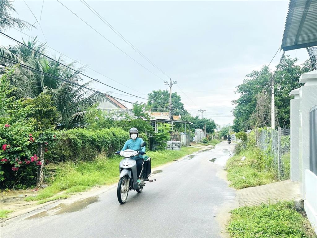 Đất thổ 152m2 trục chính suối luồng, gần sân bay vân phong. giá 1 tỉ 350 triệu