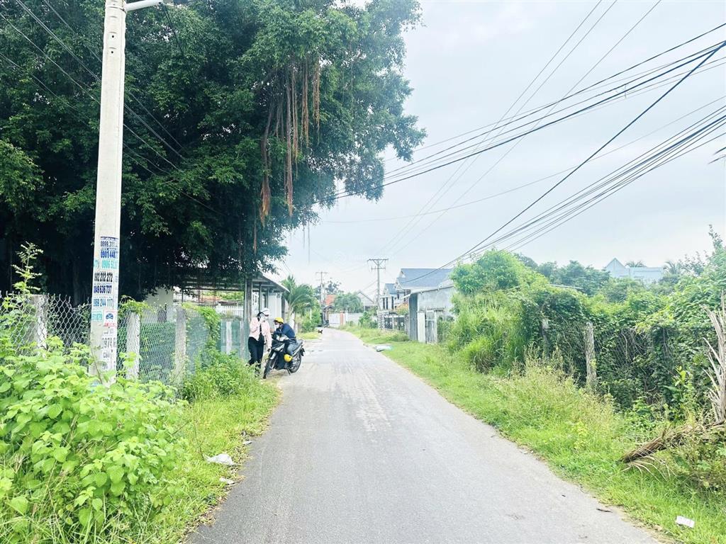 Đất thổ 152m2 trục chính suối luồng, gần sân bay vân phong. giá 1 tỉ 350 triệu