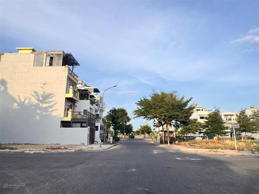 Lô kề góc mỹ gia gói 5 giá bán nhanh 47tr/m2.