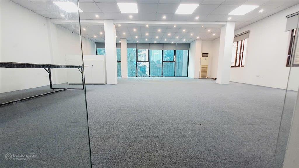 Cho thuê văn phòng tại trường chinh  thanh xuân 80m² giá thuê chỉ 14,5tr / tháng.
