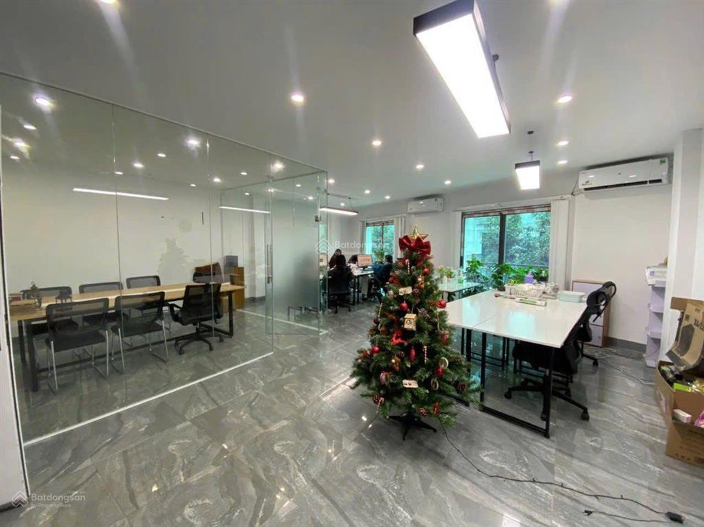 Cho thuê văn phòng đường cô giang, quận 1. dt 55m2 chỉ 18tr/ tháng giá ưu đãi trước