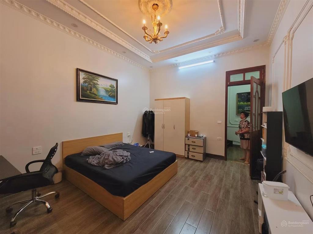 Thật 100% chỉ 7 tỷ có ngay căn 40m2 x 5t, mặt ngõ linh quang, không qh pháp lý chuẩn
