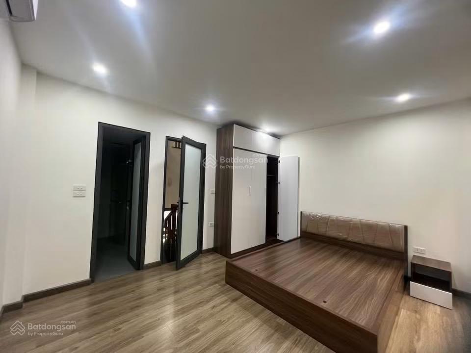 Bán nhà mặt ngõ xã đàn, nhà dân xây gần phố ngõ nông dt 33m², 7,8 tỷ
