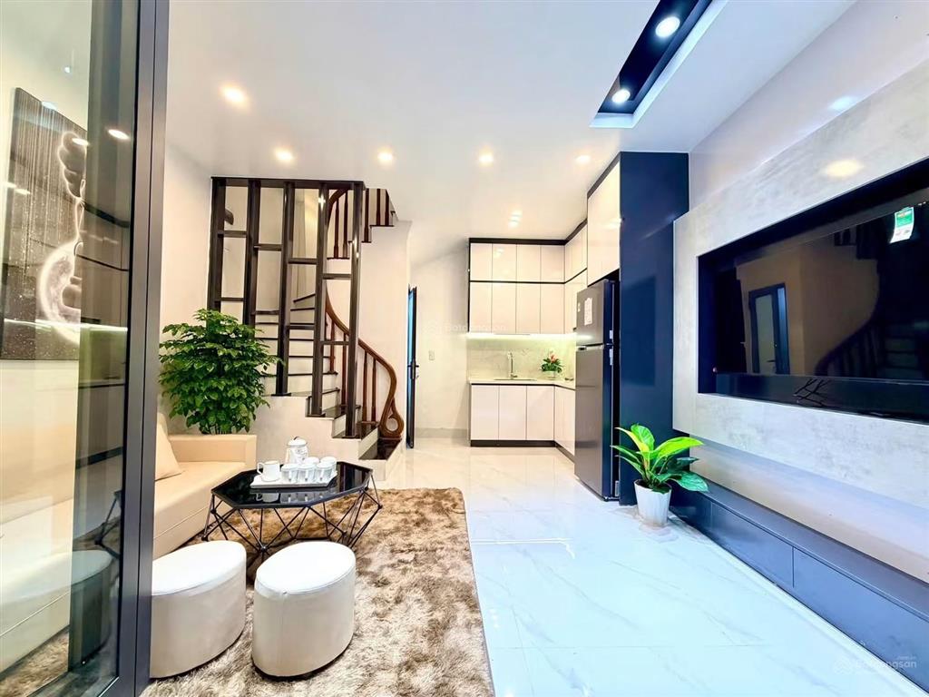Nhà mới ở ngay full nội thất, mặt ngõ thịnh hào, gần phố, ngõ nông thông các ngả, 32m2x4tầng