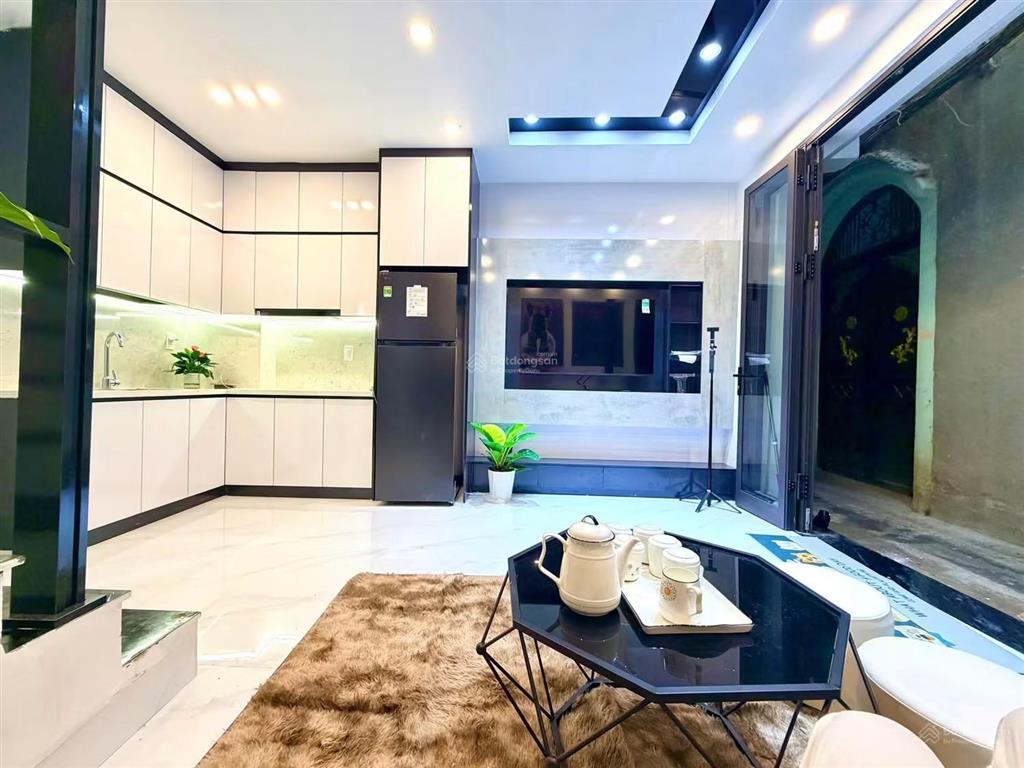 Nhà mới ở ngay full nội thất, mặt ngõ thịnh hào, gần phố, ngõ nông thông các ngả, 32m2x4tầng