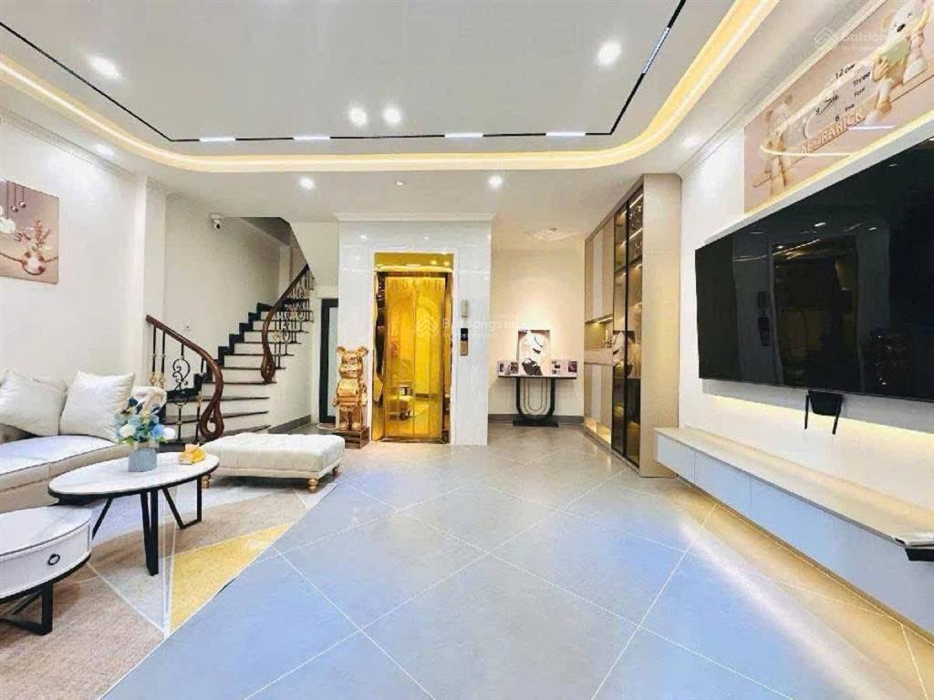 Bán nhà mặt ngõ phan phù tiên, dân xây 6 tầng thang máy 39m2 gần phố không qh