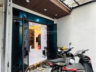 Bán nhà trung phụng gần phố ngõ nông,không qh trước nhà thoáng sáng 40mx5 tầngng bị