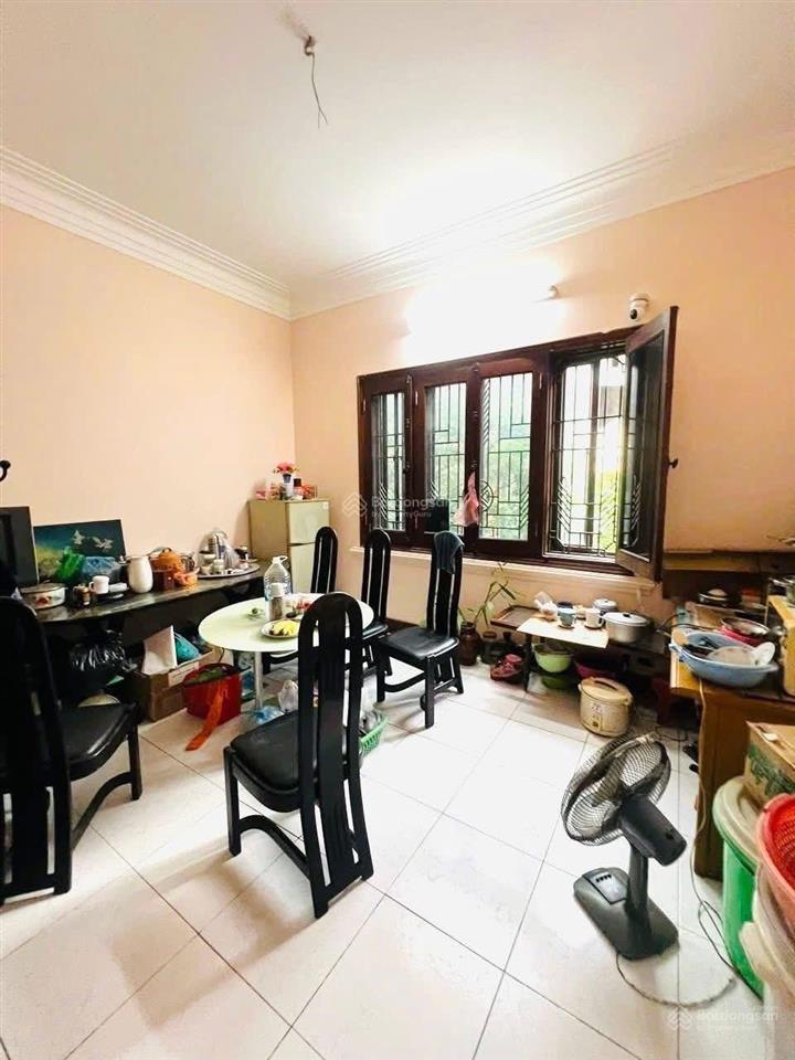 Bán đất tặng nhà, mặt ngõ hồ ba mẫu. 53m2  9,3 tỷ có thương lượng không qh pháp lý chuẩn