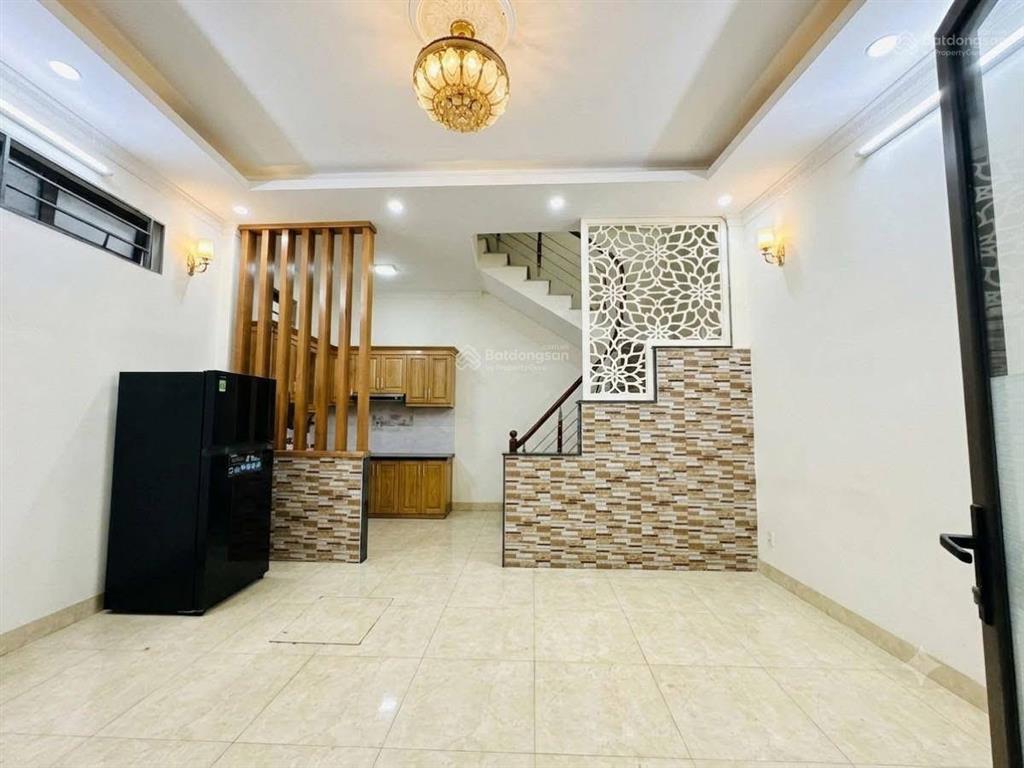 Nhà mặt ngõ xã đàn lô góc thoáng sáng dân xây ngõ thông, ở kết hợp kinh cách oto 50m dt 40m nhỉnh 8