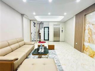 Chính chủ cần bán căn mặt thổ quan. dân xây mới 5 tầng thang máy full nội thất, gần phố ngõ