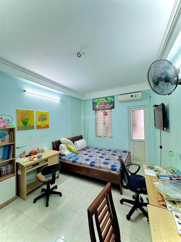Bán đất tặng nhà mặt ngõ khâm thiên nhà dân xây kcbt chắc chắn ngõ nông,xã đàn,trung phụng 42m7,19