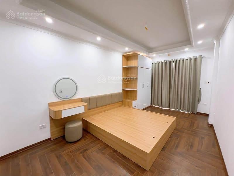 Bán nhà thái thịnh dân xây chắc chắn full nội thất gần phố sát chợ tiện ích bạt ngàn ngõ thông