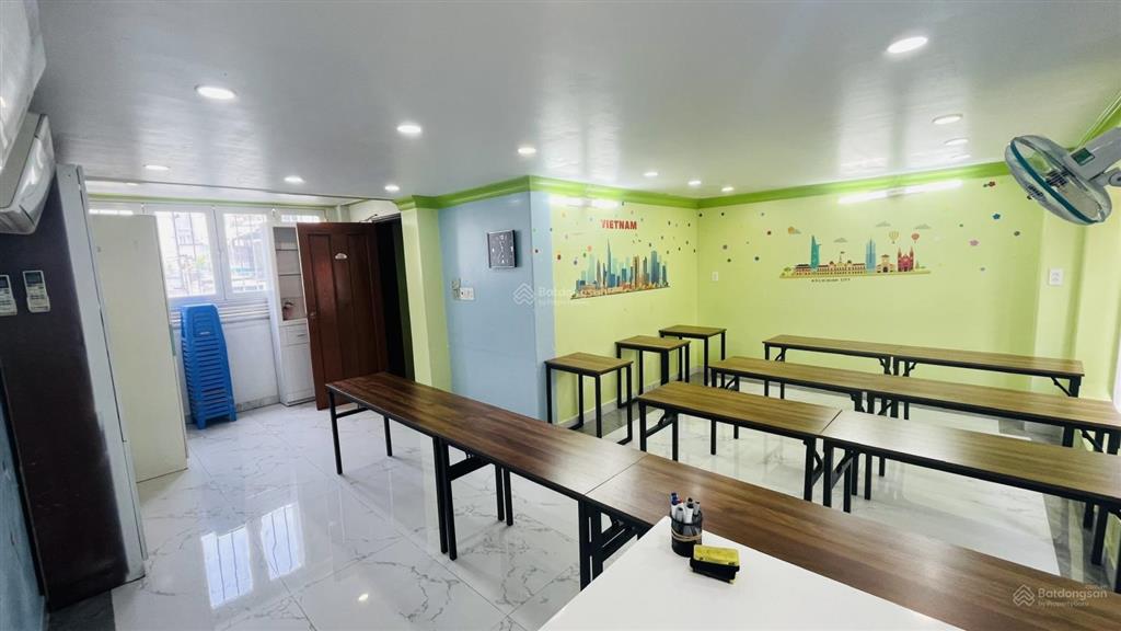 Cần bán gấp ! bán nhà trần đình xu 6 x 8m 5 tầng xây full giá 13 tỷ