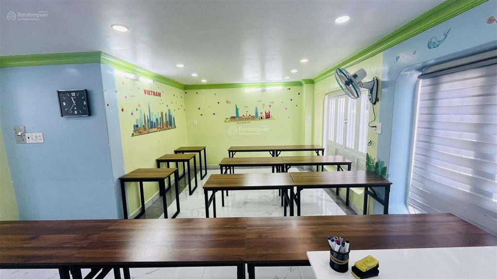 Cần bán gấp ! bán nhà trần đình xu 6 x 8m 5 tầng xây full giá 13 tỷ
