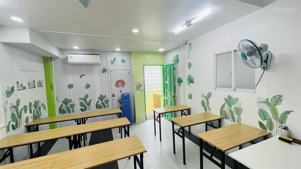 Cần bán gấp ! bán nhà trần đình xu 6 x 8m 5 tầng xây full giá 13 tỷ