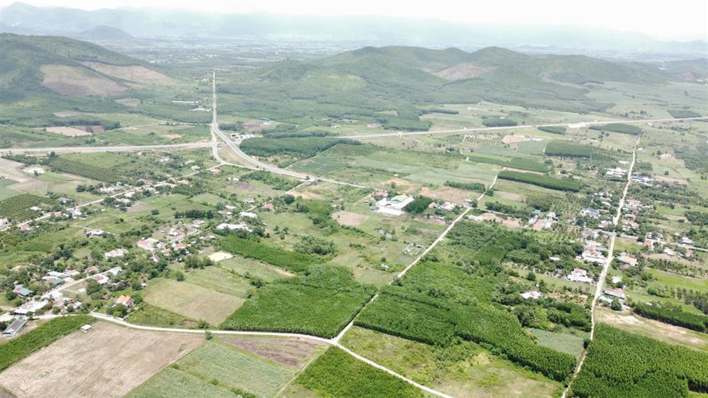 Mở bán lô đất full thổ cư ninh tân (cũ), cách tỉnh lộ 5 chỉ 200m, vị trí tiềm năng cực đẹp!