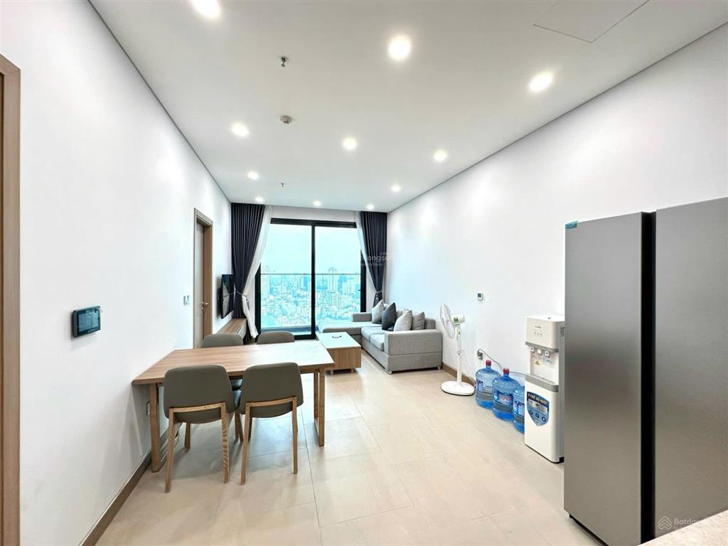 Hơn 10 tỷ,căn 2 pn lancaster luminaire đường láng 100 m2, sát tuyến metro, thuận đường sân bay