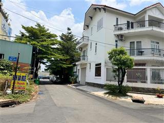 Cần bán gấp nhà mt đường 33, an phú, q2. dt 10x20m, 3 tầng. bán 45 tỷ.  0932 071 *** vũ duy