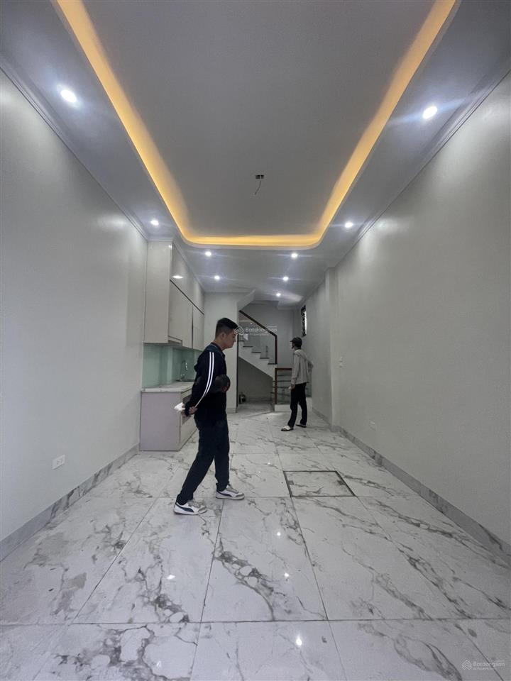 Nhà 4tx42m2 kinh doanh ngõ thông ô tô qua nhà, gần bên xe yên nghĩa giá chỉ 3.7 tỷ