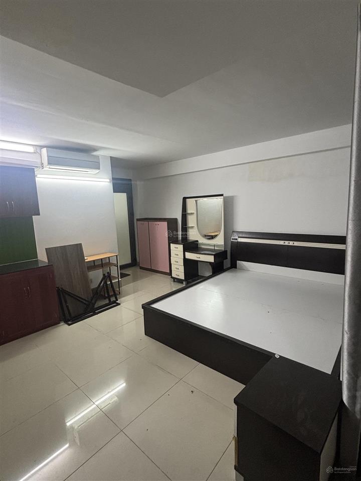 Cho thuê phòng rộng 40m2, ở được 2  3 người, full nội thất, gần đh tài chính, đh tôn đức thắng