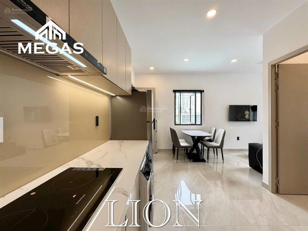 Căn hộ cao cấp gần sân bay, công viên hoàng văn thụ  full nội thất, máy giặt riêng